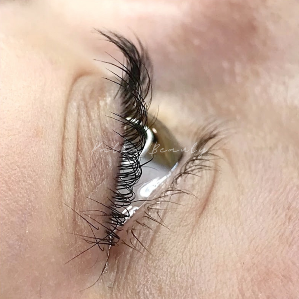 Laminace řas; Lash lifting; výživa na řasy; barvení řas