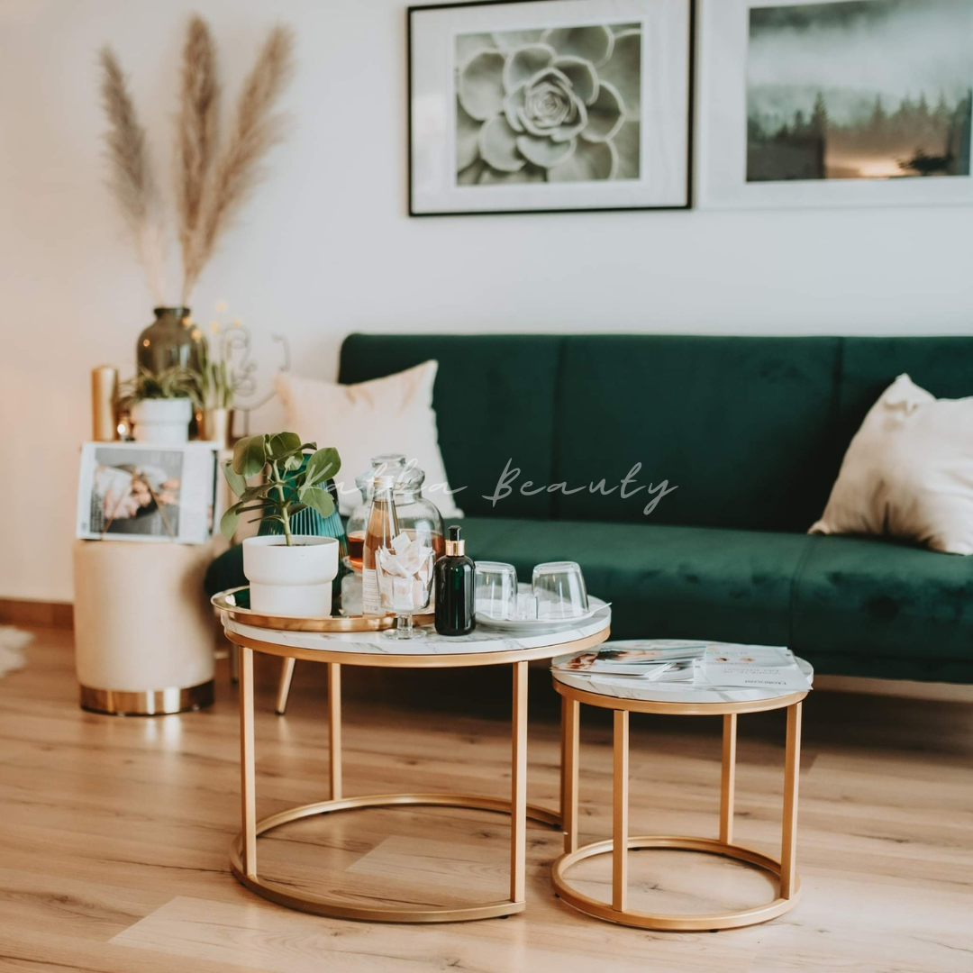 Kosmeticky-salon-Katka-Beauty-posezeni-u-recepce.png